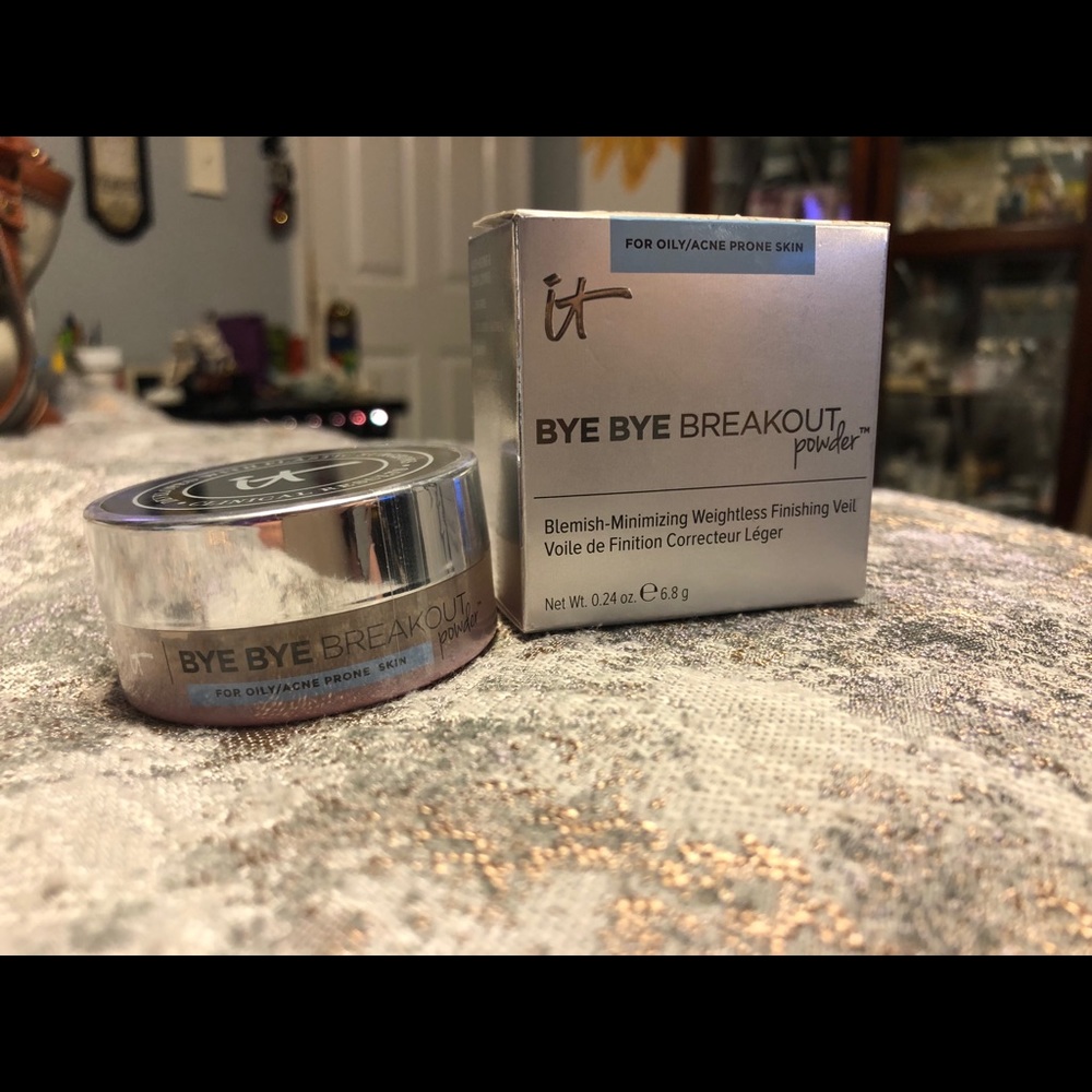 IT Cosmetics ByeBye Breakouts Powder